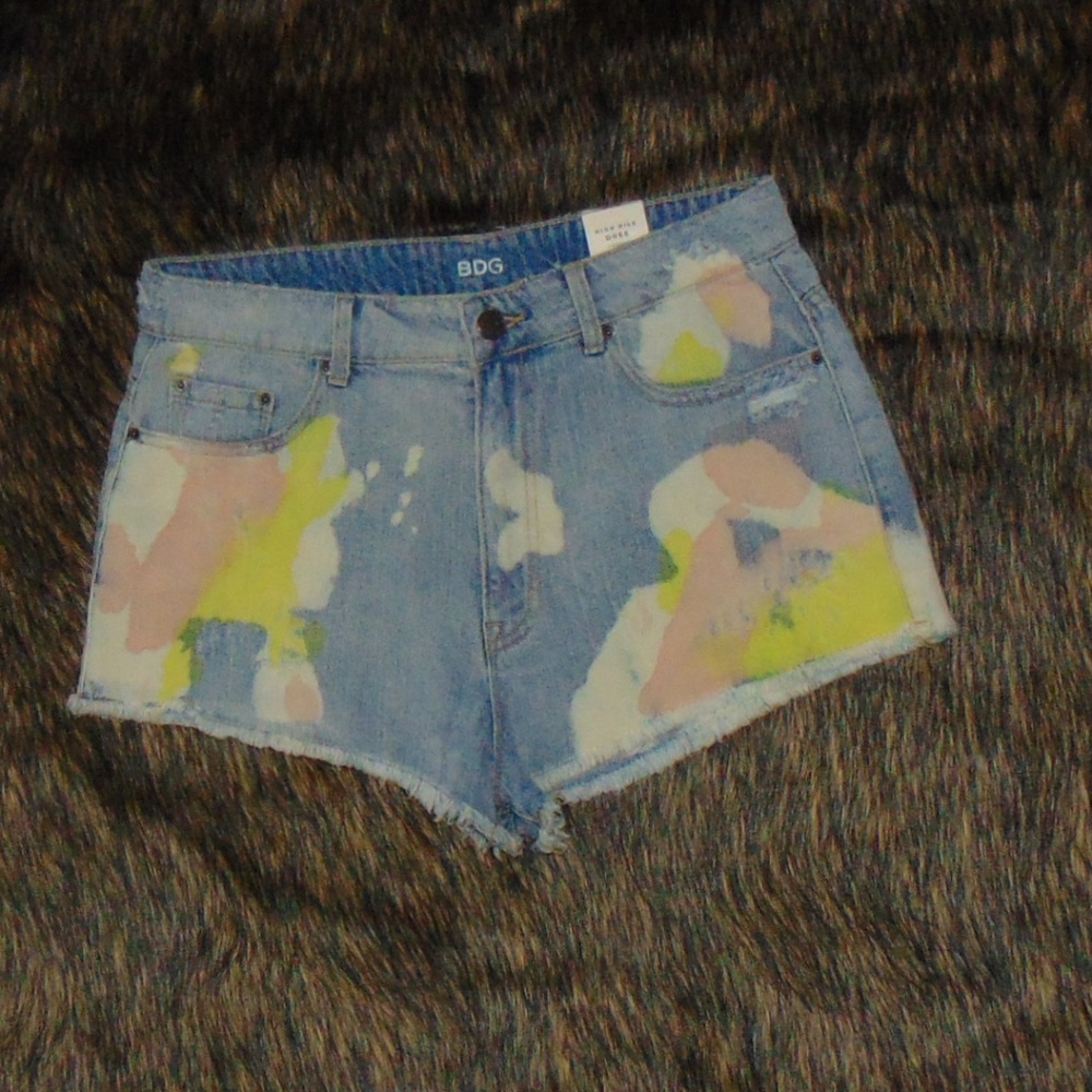 NWT BDG High Rise Dree Cheeky Shorts ( 31 )